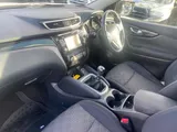 2016 Nissan Qashqai thumbnail 10