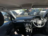 2017 Vauxhall Corsa thumbnail 16