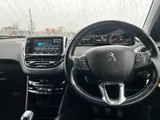 2019 Peugeot 208 thumbnail 20