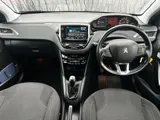 2019 Peugeot 208 thumbnail 24