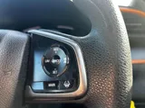 2019 Honda Civic thumbnail 19