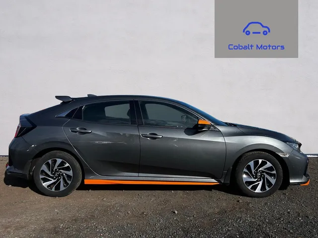 2019 Honda Civic — photo 2