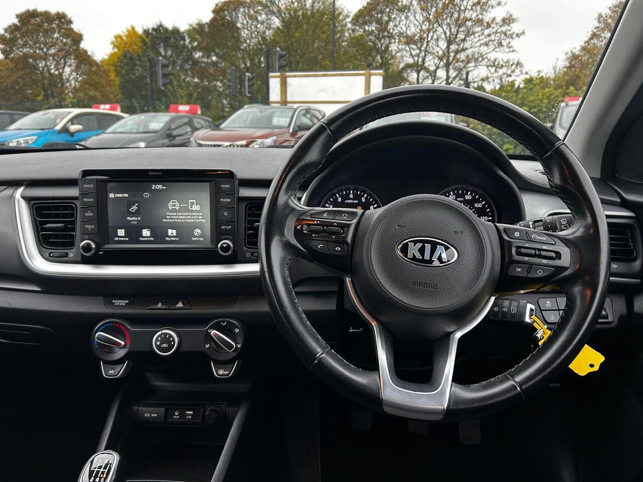 2019 KIA Stonic thumbnail 14