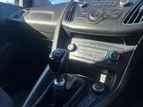 2015 Ford Focus thumbnail 17