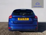 2015 Ford Focus thumbnail 4
