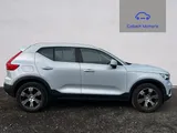 2020 Volvo XC40 thumbnail 2