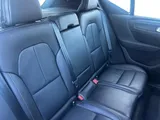 2020 Volvo XC40 thumbnail 14