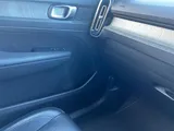 2020 Volvo XC40 thumbnail 15