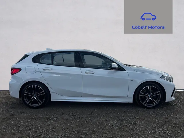 2020 BMW 1 Series — photo 2