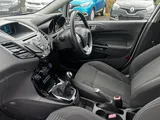 2015 Ford Fiesta thumbnail 10