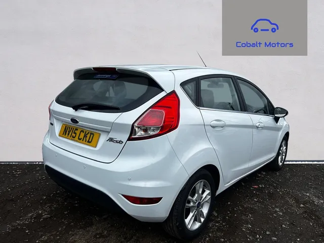 2015 Ford Fiesta — photo 3