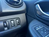 2017 Renault Clio thumbnail 16