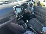 2017 Renault Clio thumbnail 19
