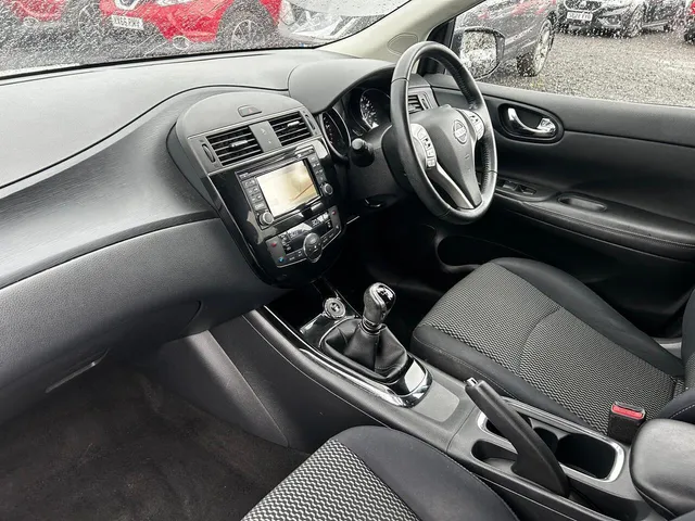 2015 Nissan Pulsar — photo 3