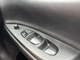 2015 Nissan Pulsar thumbnail 20