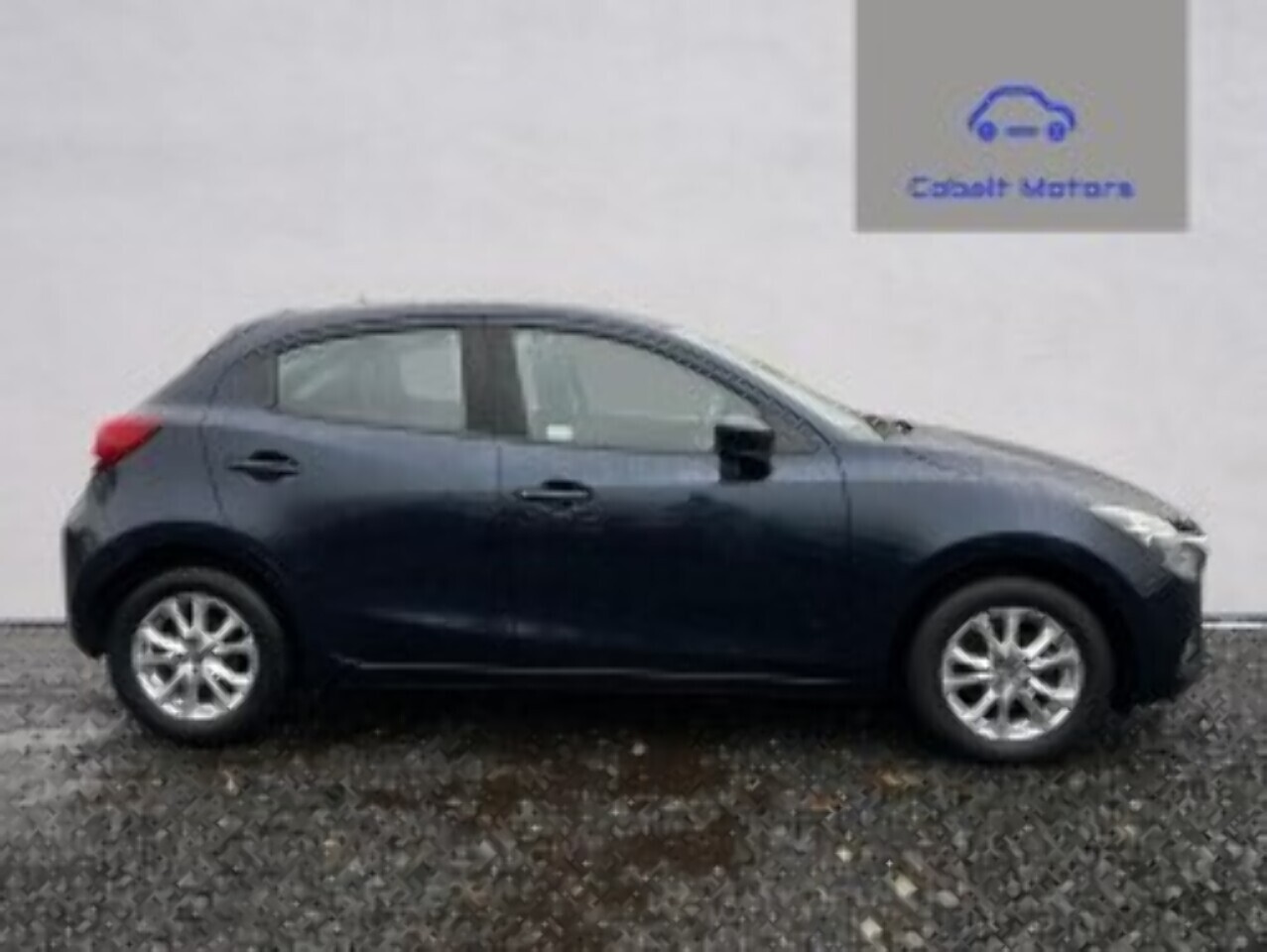 2018 Mazda Mazda2 thumbnail 2