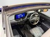 2024 Lexus UX thumbnail 4