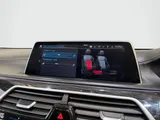 2021 BMW 7 Series thumbnail 51