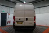 2025 Vauxhall Movano thumbnail 15