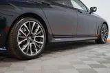 2021 BMW 7 Series thumbnail 41