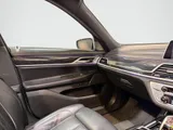 2021 BMW 7 Series thumbnail 25