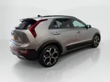 2025 KIA Niro thumbnail 7