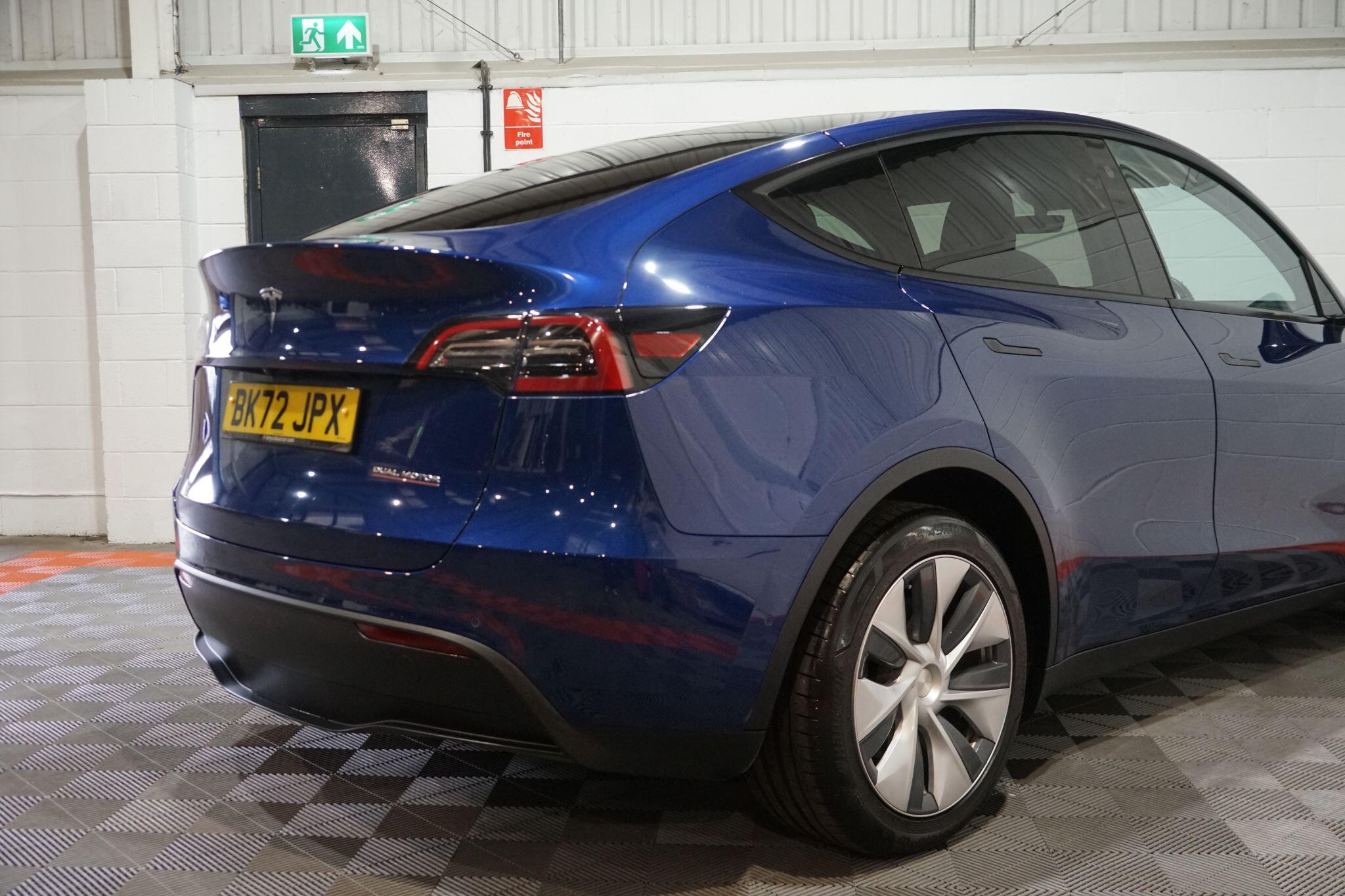 2022 Tesla Model Y thumbnail 30