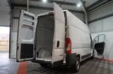 2025 Vauxhall Movano thumbnail 18