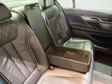 2021 BMW 7 Series thumbnail 33