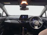 2022 Toyota C-HR thumbnail 26