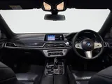 2021 BMW 7 Series thumbnail 23