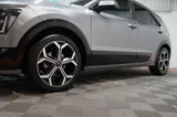 2025 KIA Niro thumbnail 43
