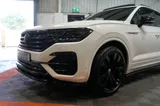 2021 Volkswagen Touareg thumbnail 10