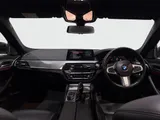 2018 BMW 5 Series thumbnail 12