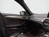 2018 BMW 5 Series thumbnail 39