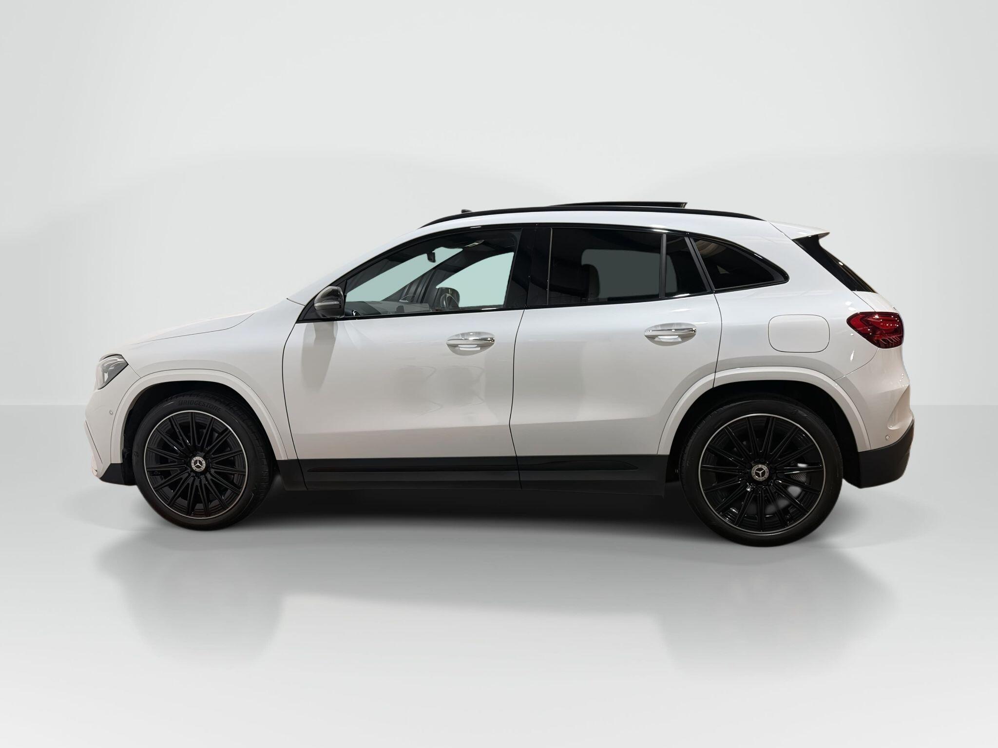 2023 Mercedes-Benz GLA thumbnail 2