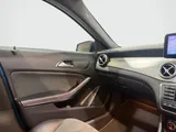 2015 Mercedes-Benz GLA thumbnail 39