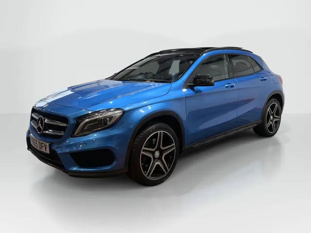 2015 Mercedes-Benz GLA — photo 4