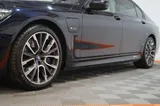 2021 BMW 7 Series thumbnail 43
