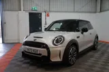 2022 Mini Hatch thumbnail 9