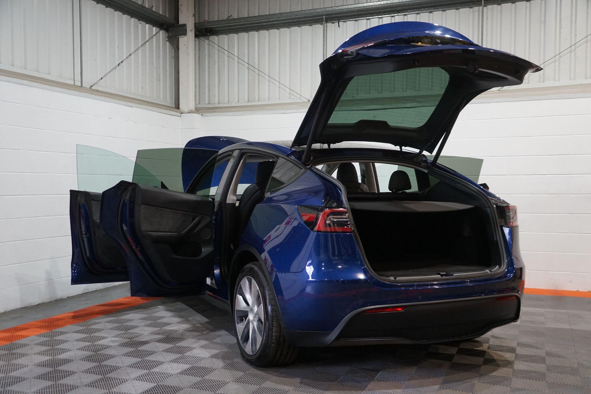 2022 Tesla Model Y thumbnail 25