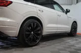2021 Volkswagen Touareg thumbnail 22