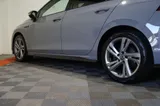2024 Volkswagen Golf thumbnail 42