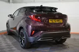 2022 Toyota C-HR thumbnail 11