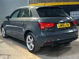 2015 Audi A1 thumbnail 6