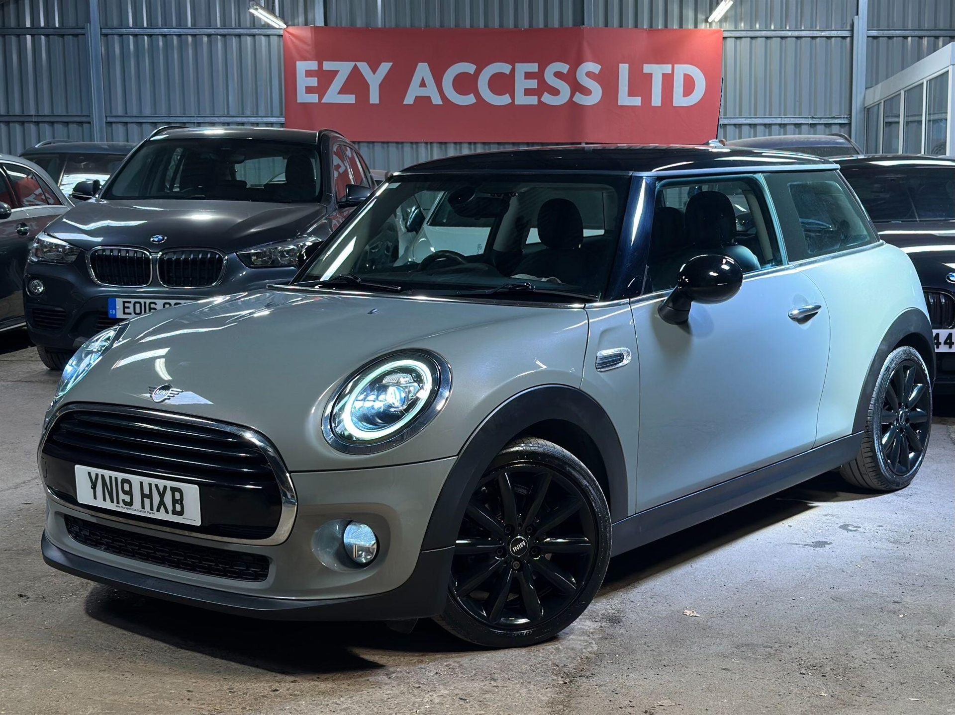 Mini Hatch