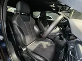 2016 Audi A4 thumbnail 18