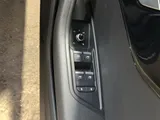 2016 Audi A4 thumbnail 48