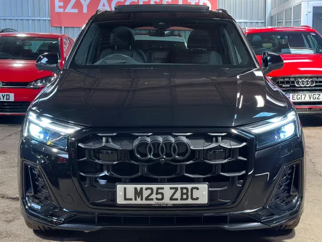 2025 Audi Q7 — photo 2