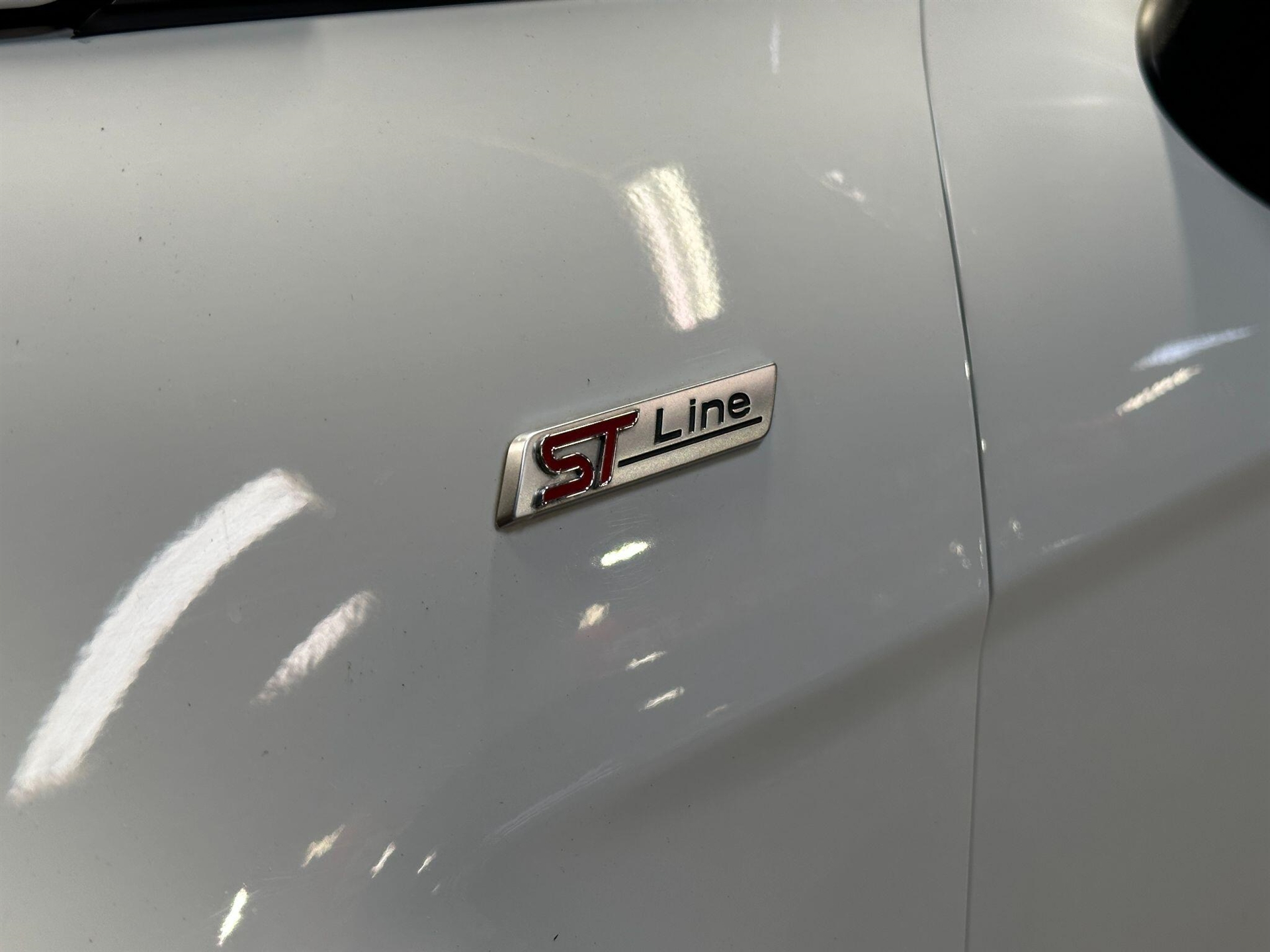 2018 Ford EcoSport thumbnail 51